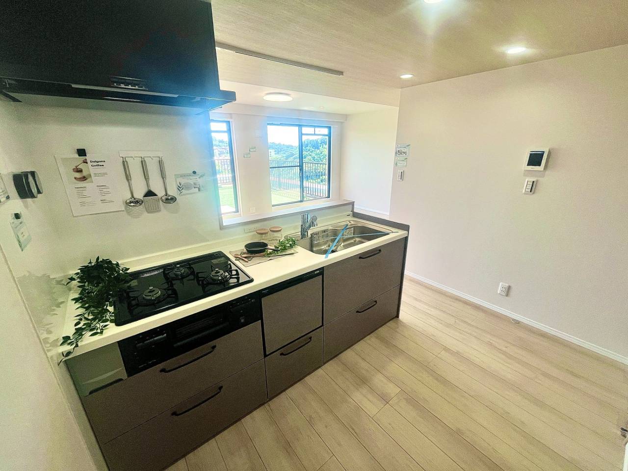 グリーンテラス本郷台15-5号室