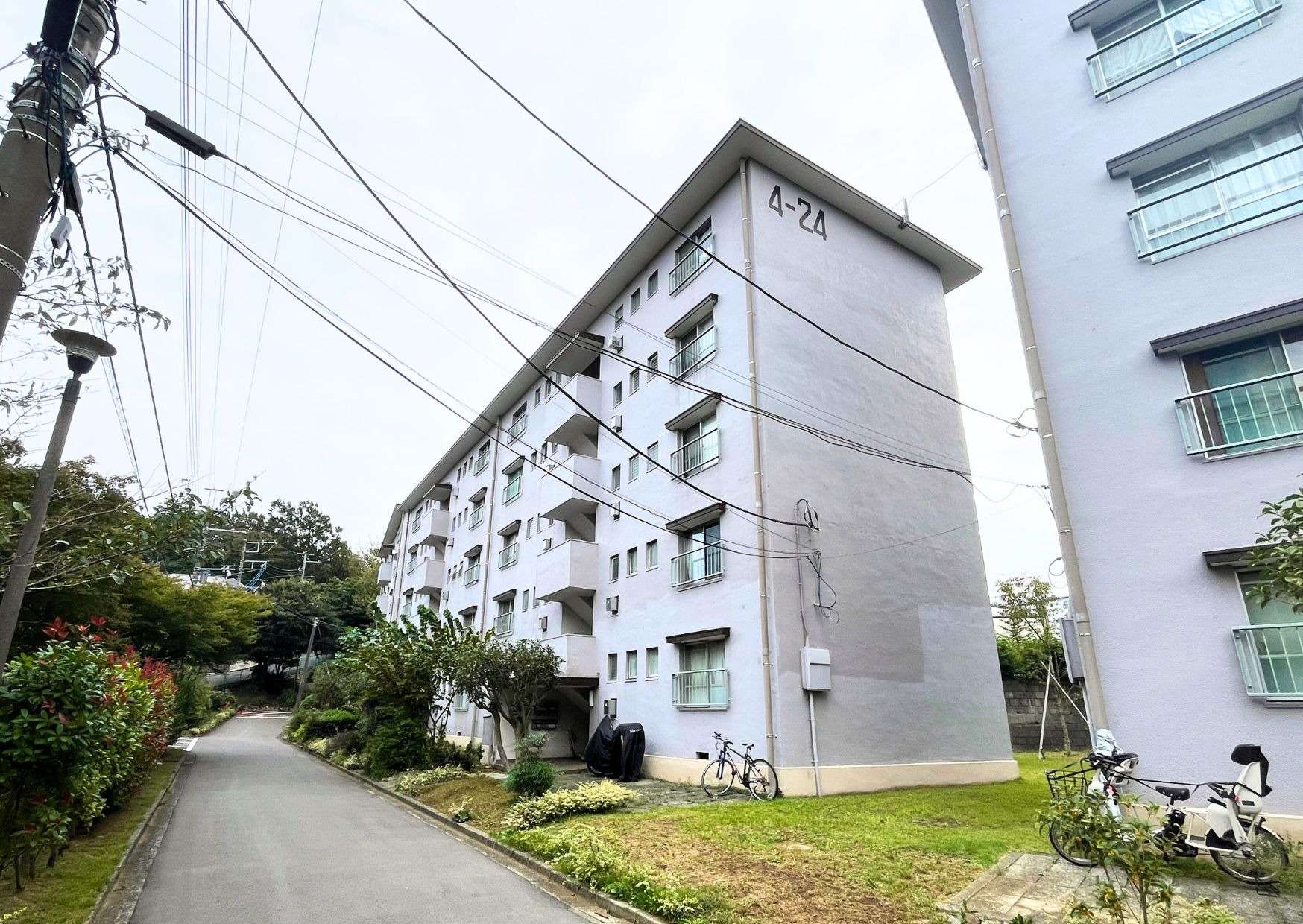 左近山団地4街区24号棟販売開始致しました！